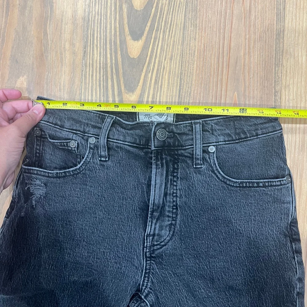 Women's Madewell Mid-Rise Perfect Vintage Straight Jeans Black‎ Size 27 0008 B1